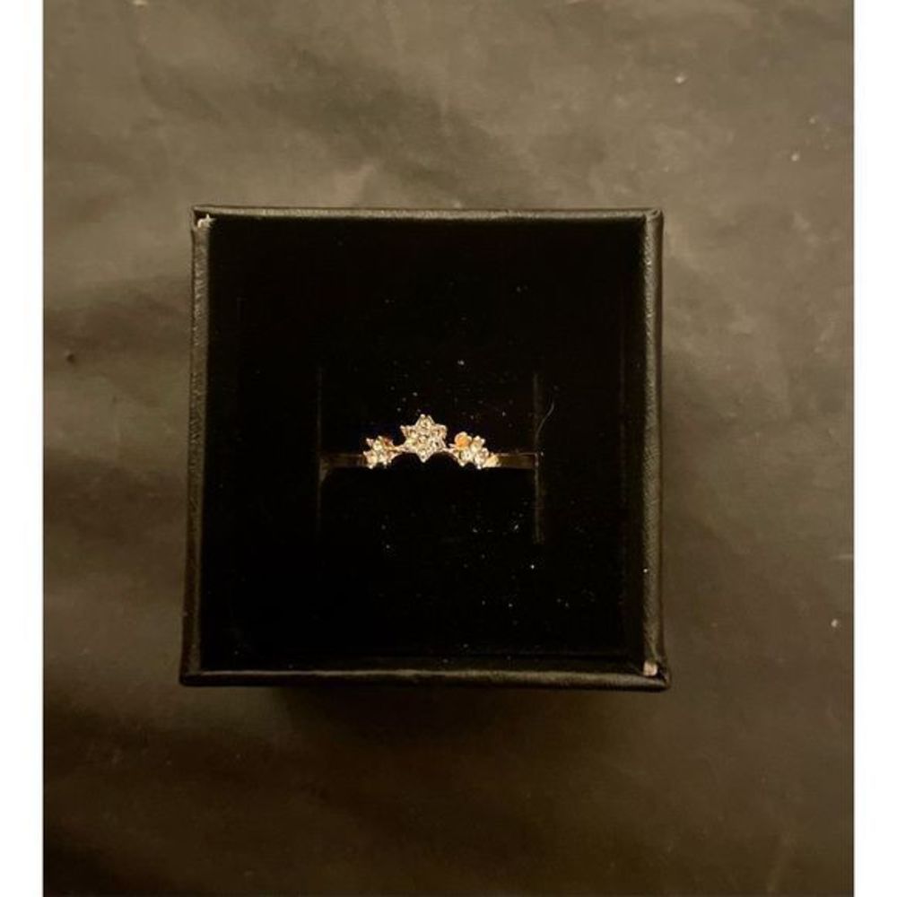 STUNNING SAPPHIRE 3 FLOWER ROSE GOLD RING - Picture 2 of 5